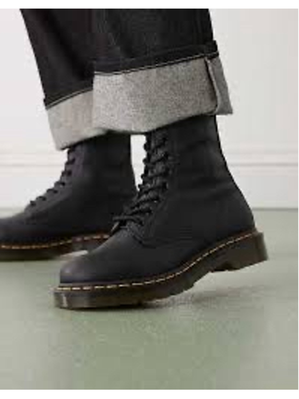 Dr. Martens 1460 8-Eye Lace-Up Boots Men’s Size 9 Black Unisex